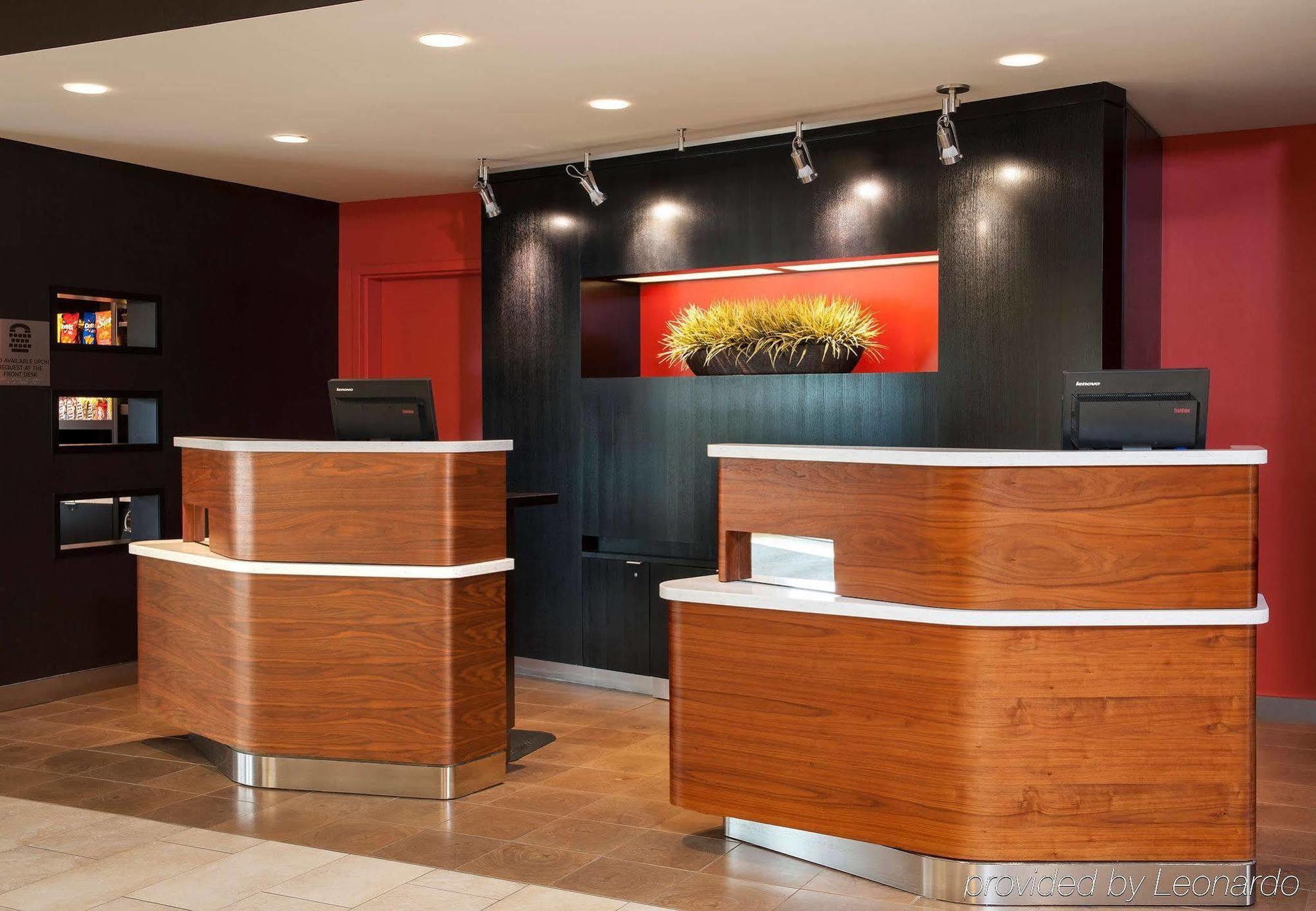 Courtyard Milwaukee Airport Hotel Exterior foto